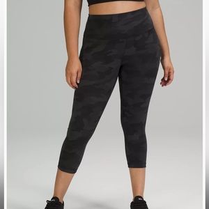 Lululemon Cropped Align Leggings